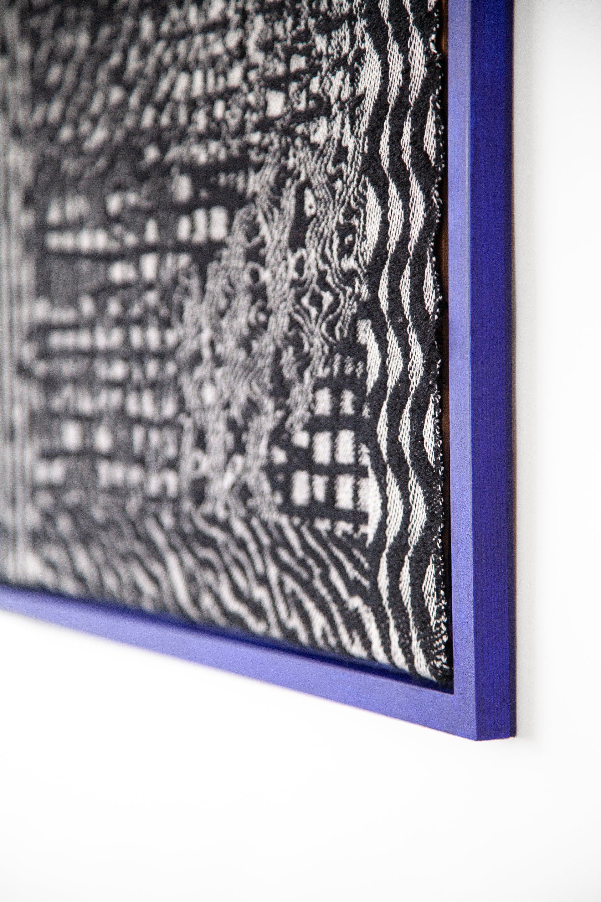 handwoven wall picture black & white
